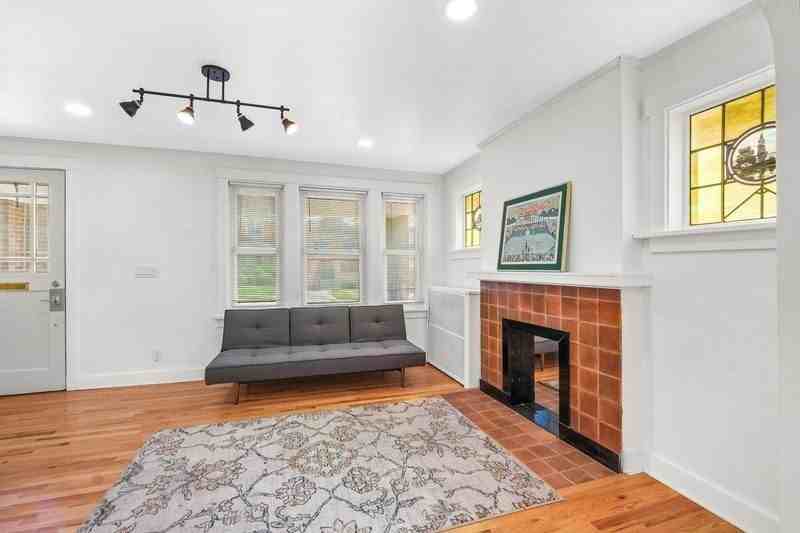6365 Monitor St - Photo 5 of 25