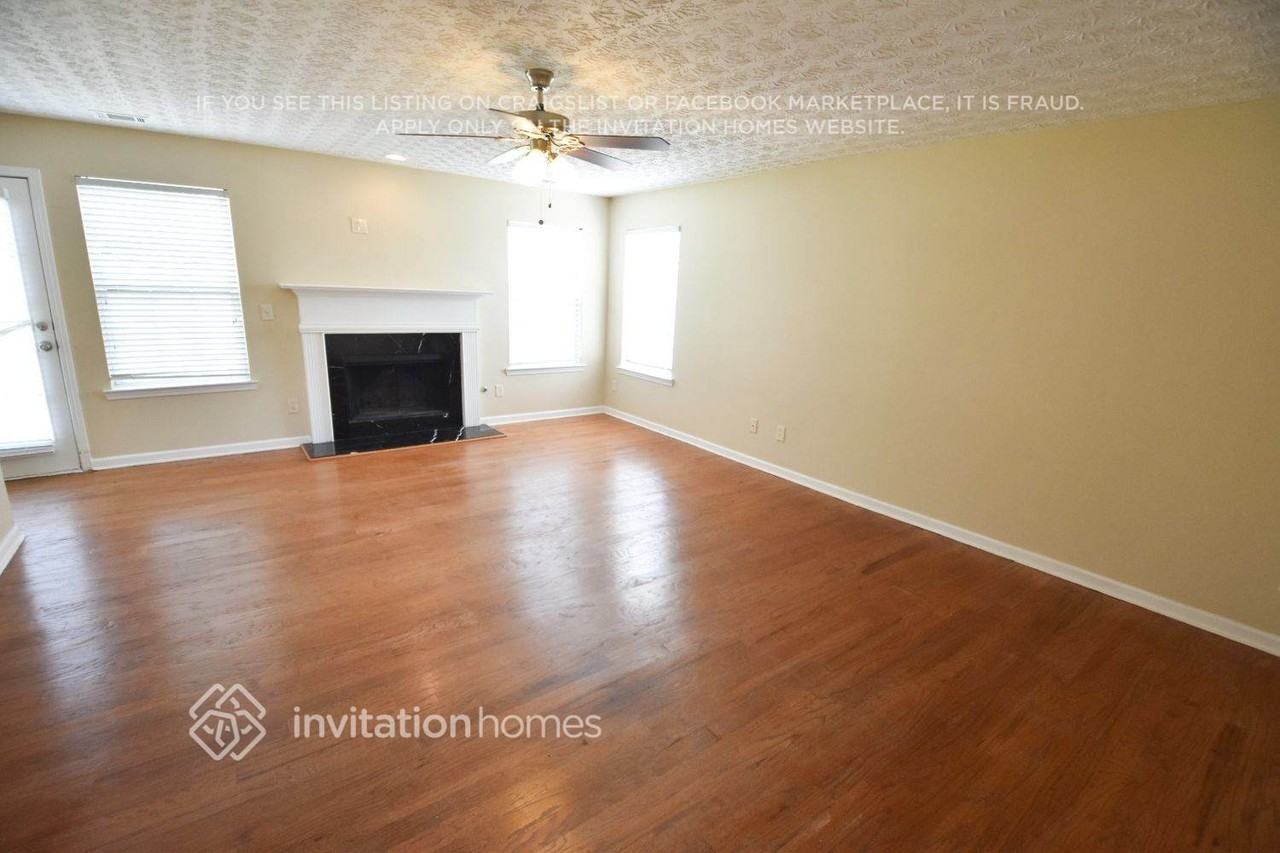 975 Shannon Rd Sw - Photo 2 of 10