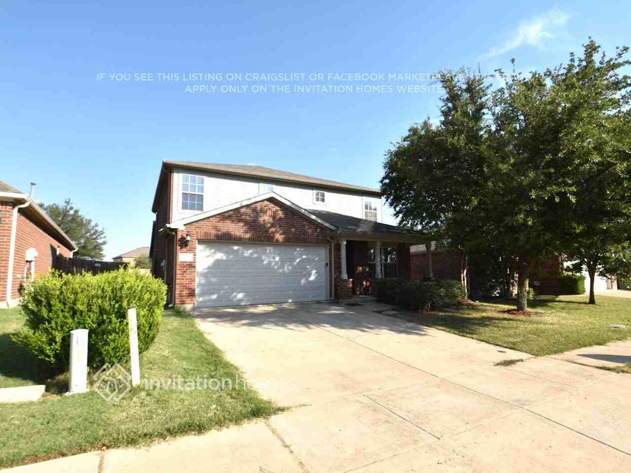 15824 Coyote Hill Dr - Photo 2 of 19