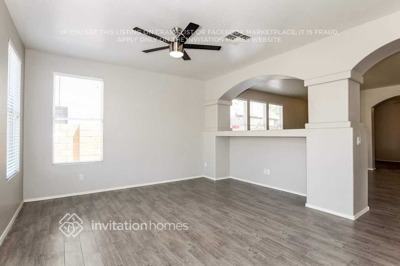 14758 W Columbine Dr - Photo 5 of 16