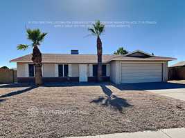 featured image of 11102 N 79th Ave