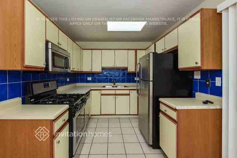 104 N Elm Ln - Photo 7 of 21