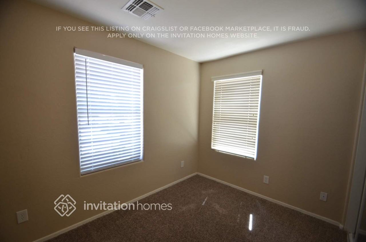 116 N 66th Ln - Photo 7 of 11