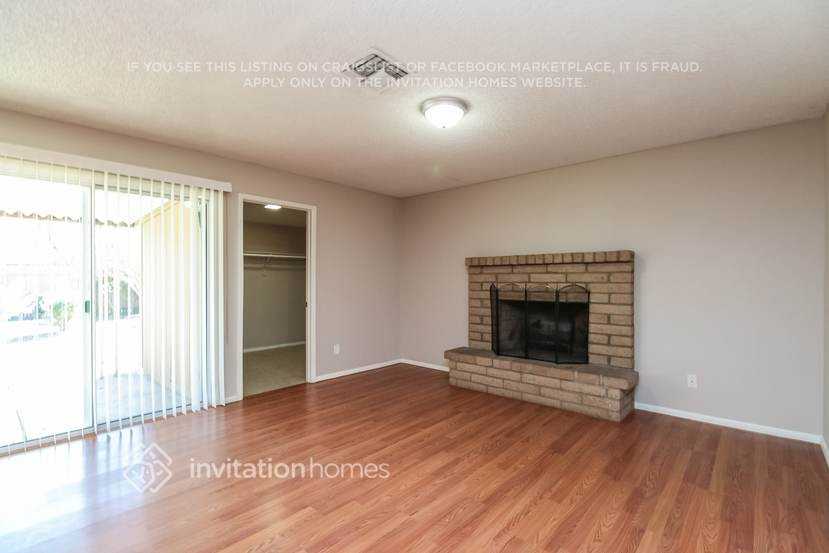 805 W Harvard Dr - Photo 4 of 18