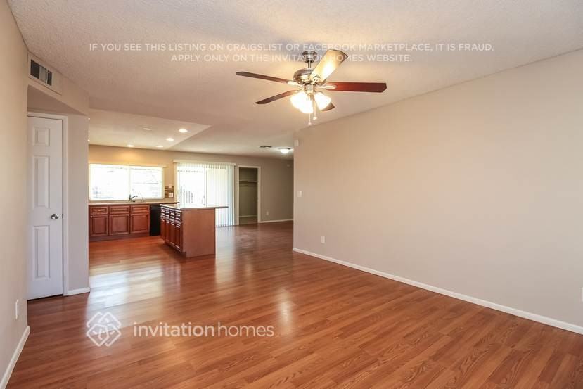 805 W Harvard Dr - Photo 5 of 18