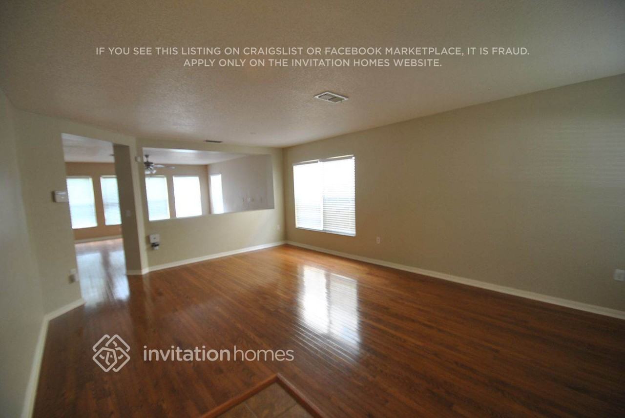 4685 Caverns Dr - Photo 3 of 15