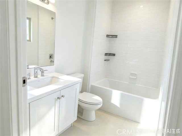 112 Newburry - Photo 7 of 8