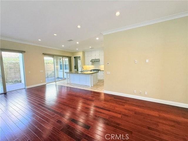 67 Bloomington - Photo 6 of 8