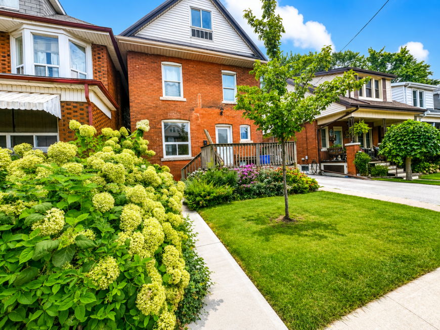 108 Kensington Ave N