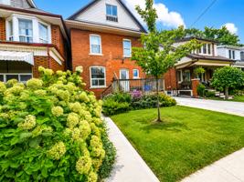 featured image of 108 Kensington Ave N