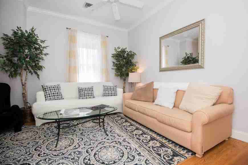 17 Harvard St - Photo 2 of 10