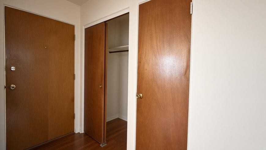 6458 N Ridge Blvd - Photo 7 of 9