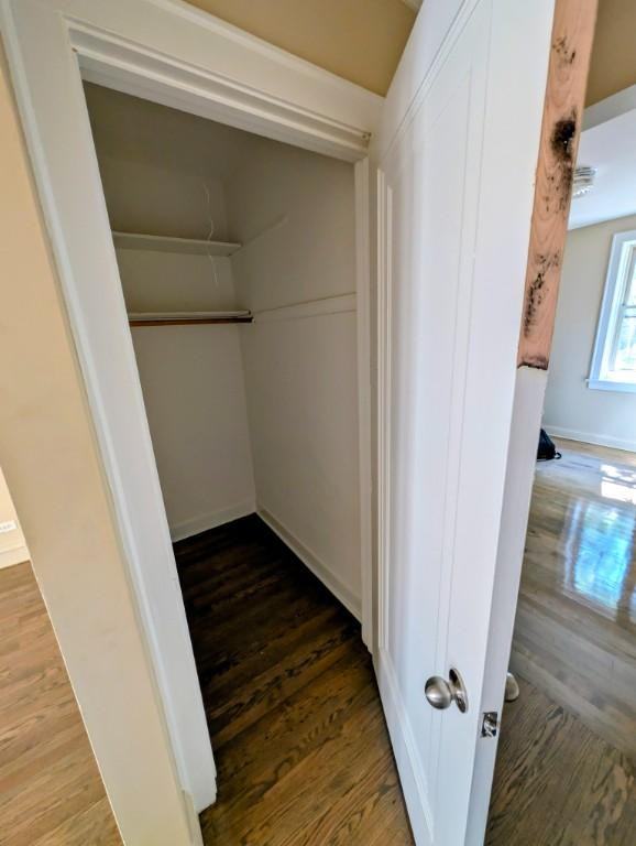 6703 N Greenview Ave - Photo 5 of 10