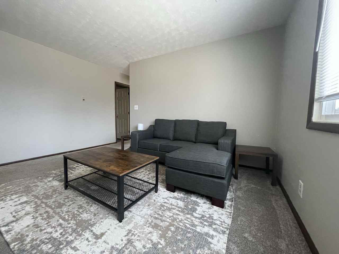 601 Oak Glen Dr #4 - Photo 5 of 13