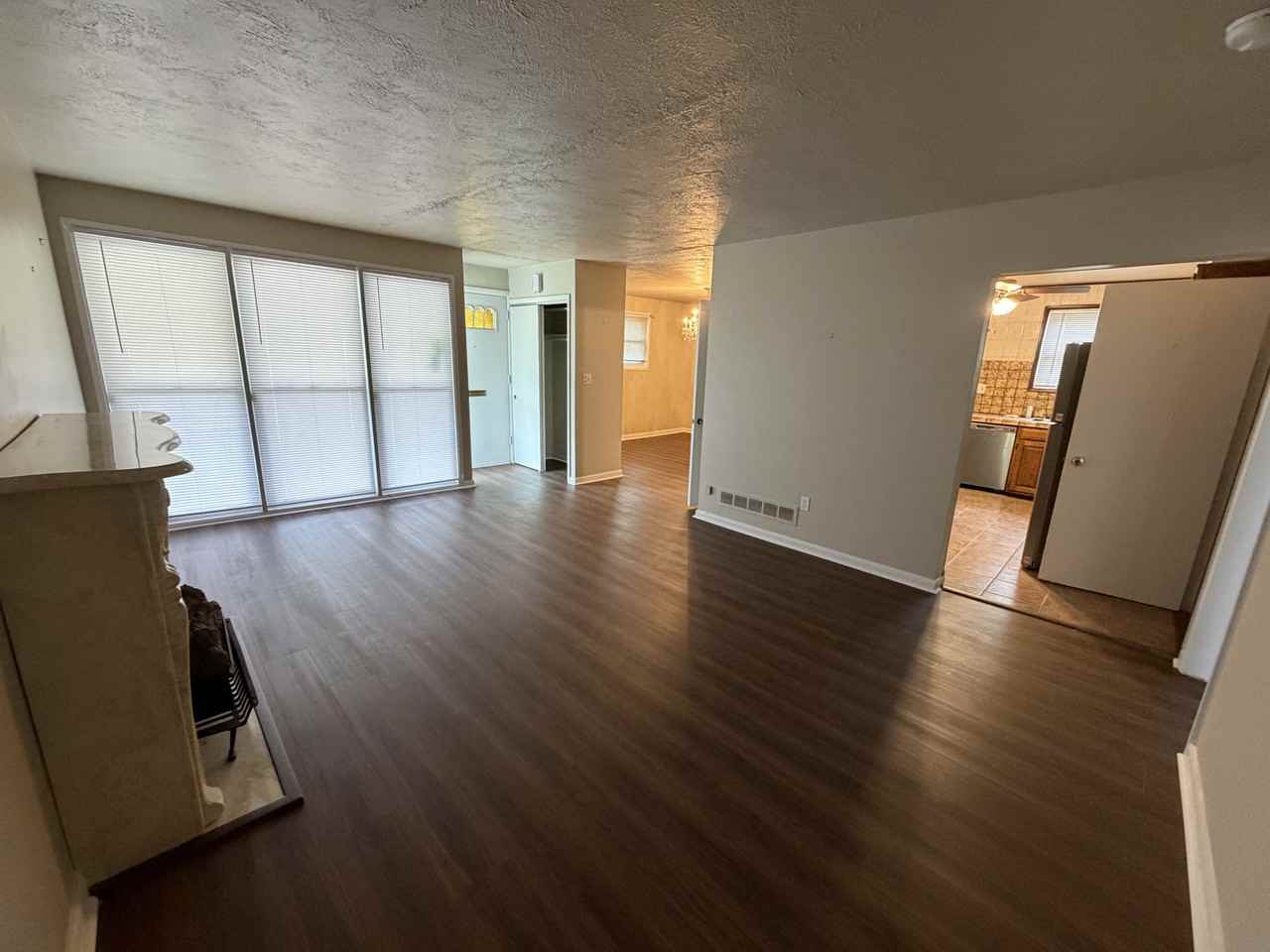 3004 Glen Ave - Photo 2 of 21