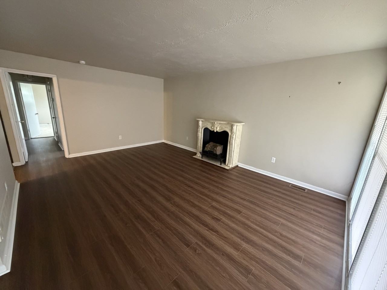 3004 Glen Ave - Photo 4 of 21
