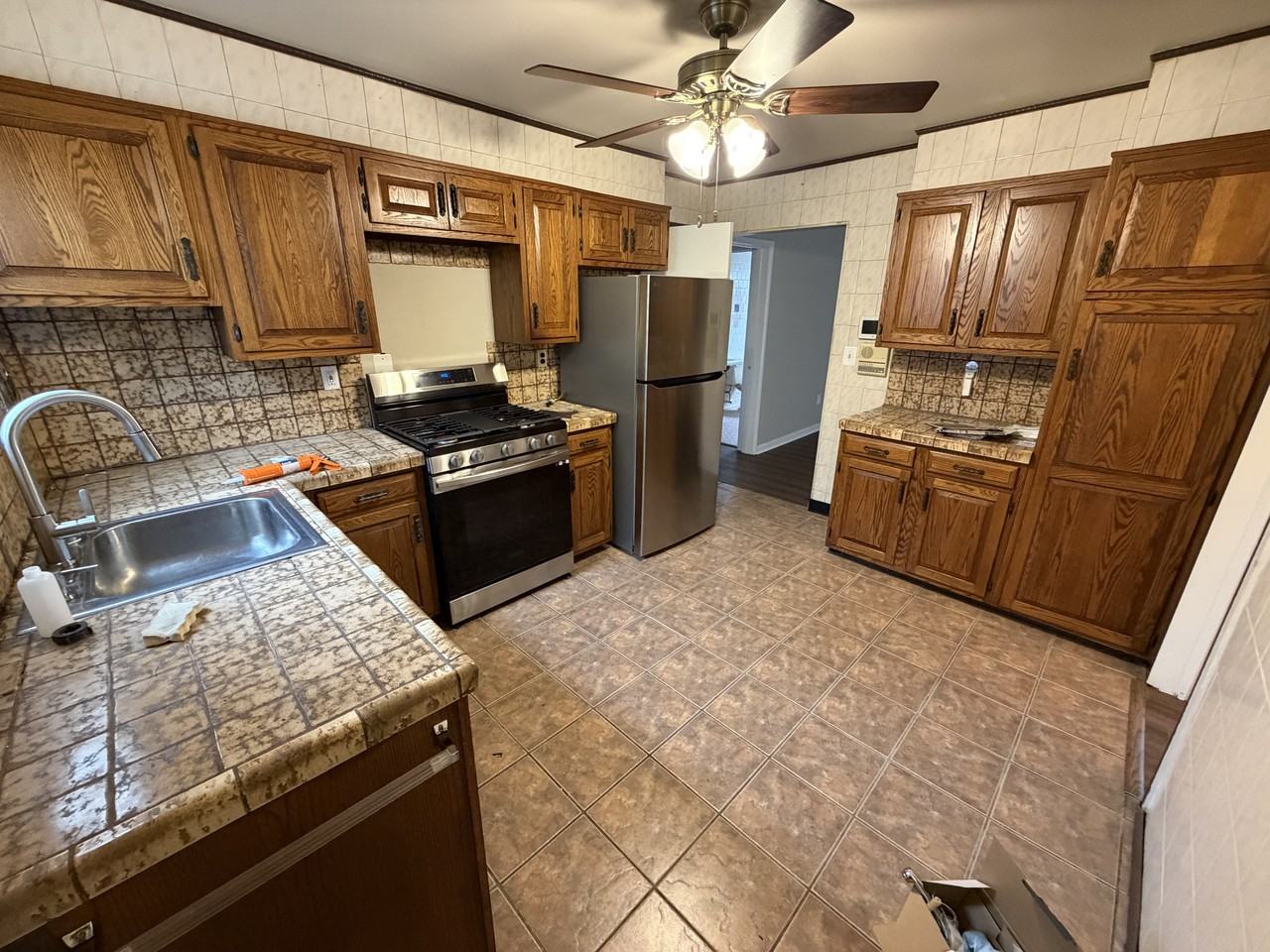 3004 Glen Ave - Photo 5 of 21