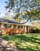 featured image of 933 Karen Rd