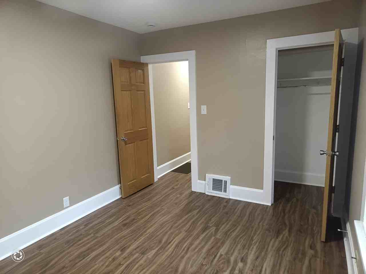 1916 Martin Luther King Jr Pkwy - Photo 5 of 23