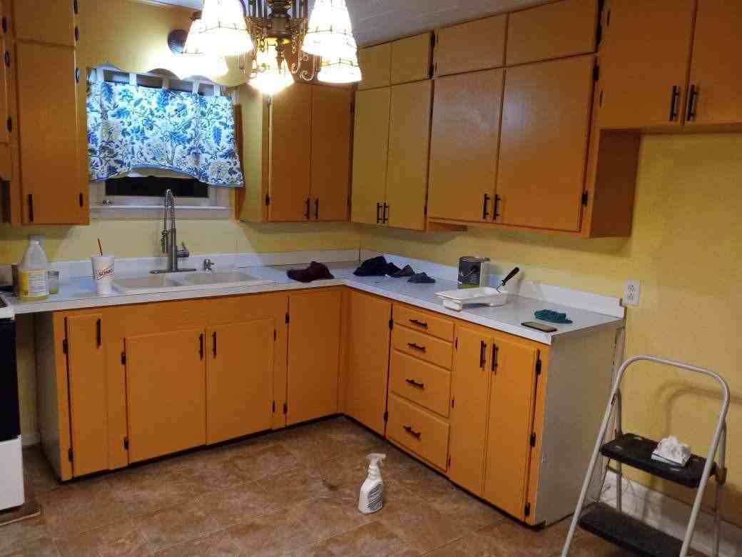 719 S Maple St - Photo 3 of 14