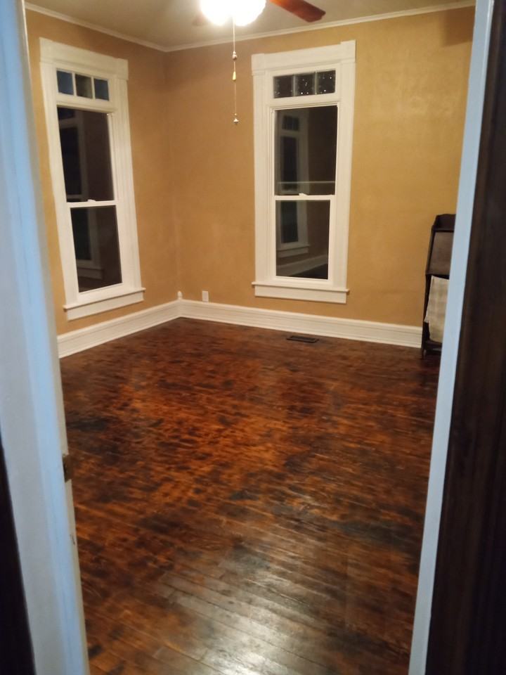 719 S Maple St - Photo 6 of 14