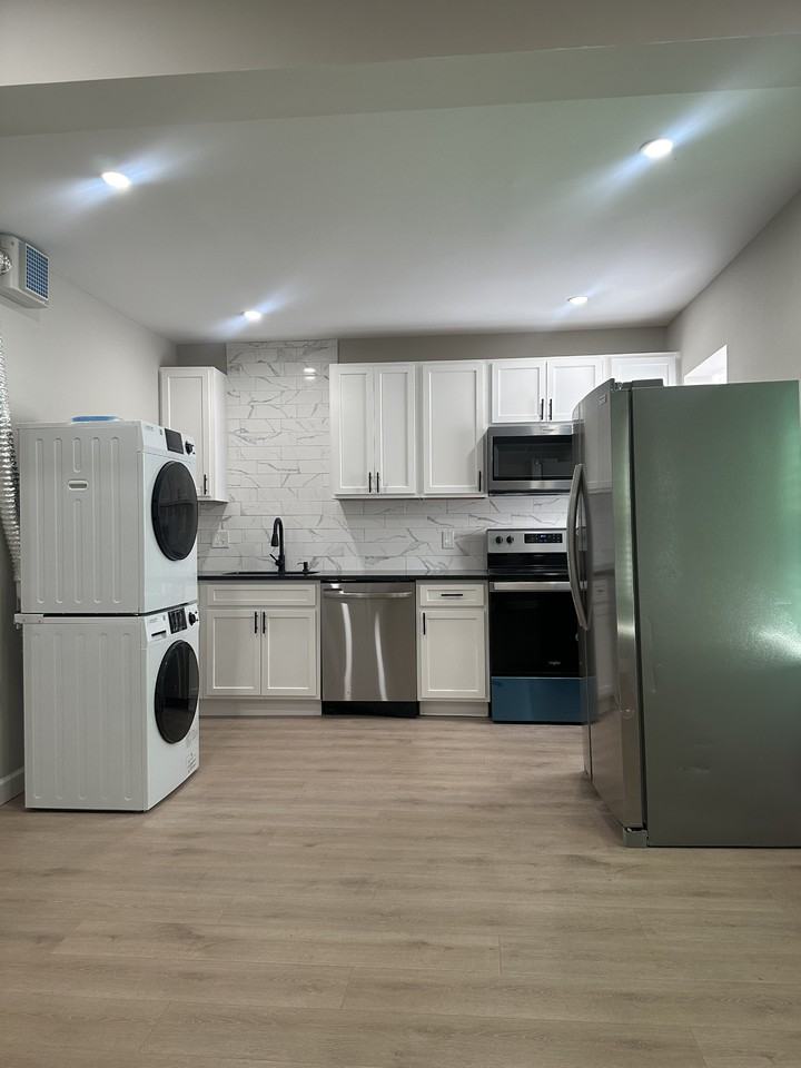 3715 Belair Rd - Photo 2 of 9