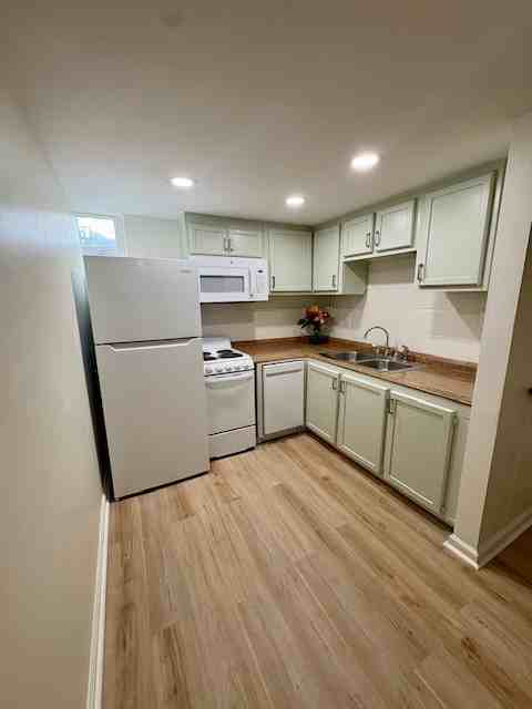 3153 High St #7 - Photo 5 of 6