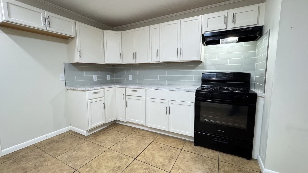 284 Connie Lynne Dr - Photo 7 of 24
