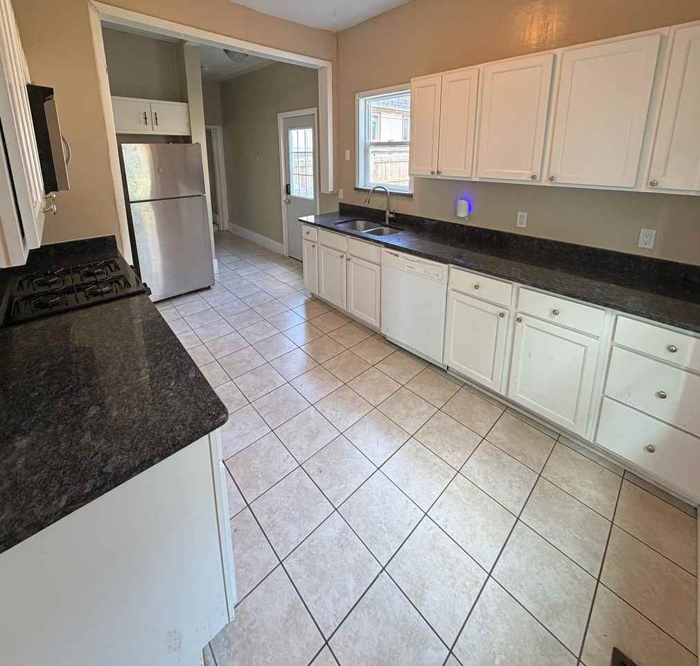 1490 Indianola Ave #1 - Photo 3 of 20