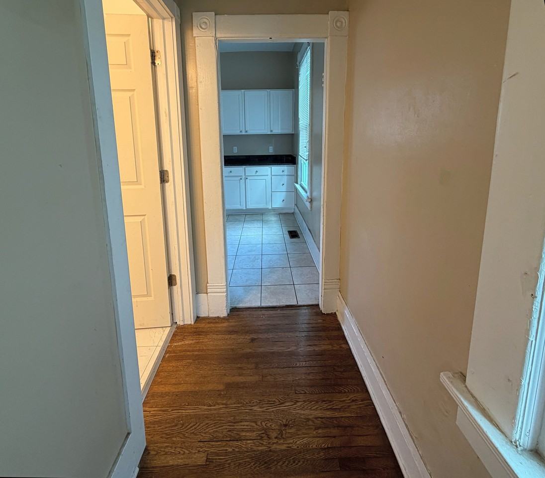 1490 Indianola Ave #1 - Photo 6 of 20