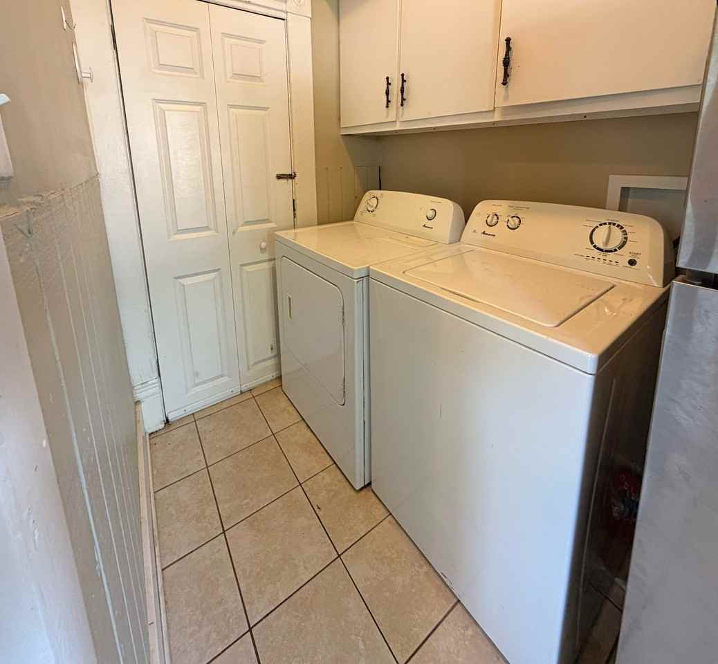 1490 Indianola Ave #1 - Photo 7 of 20