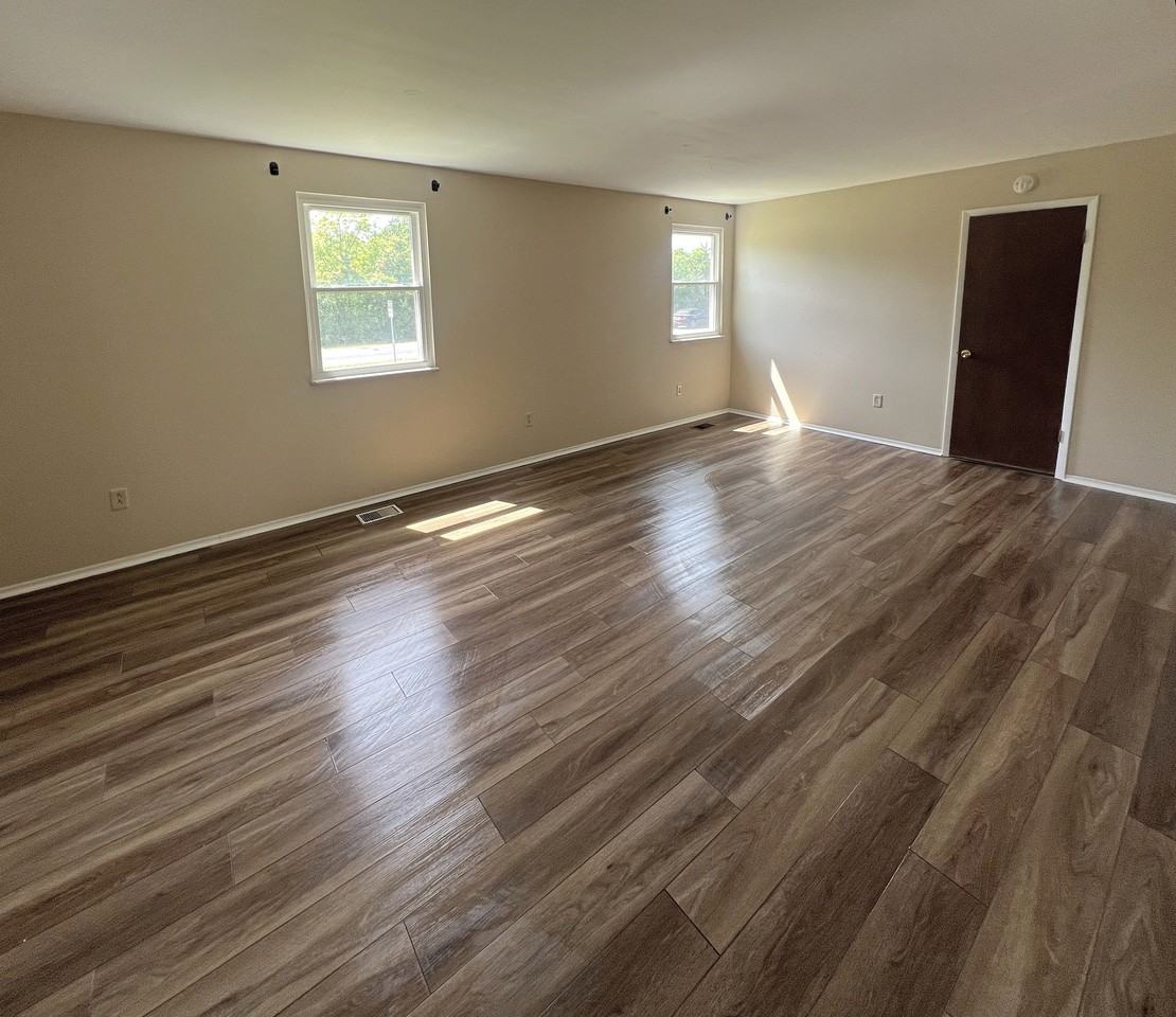 1885 Westbrook Rd #1 - Photo 7 of 9