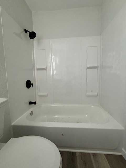 2714 Center St #D - Photo 6 of 12