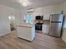 207 Cohannet St #3R - Photo 1 of 1