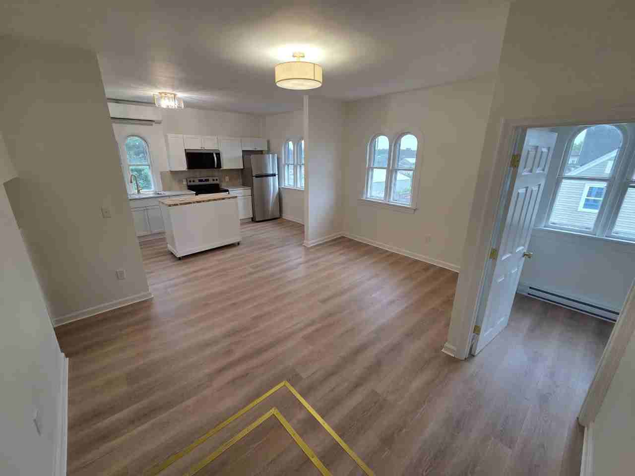 207 Cohannet St #3R - Photo 3 of 7