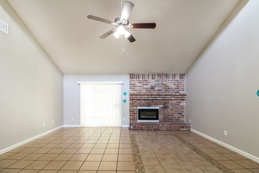 6210 Roseridge Ln - Photo 5 of 16