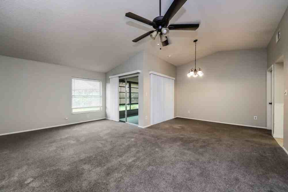 10602 Lazy Lake Dr - Photo 3 of 15