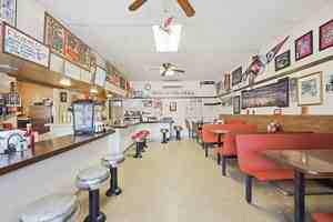 featured image of 802 Washington St