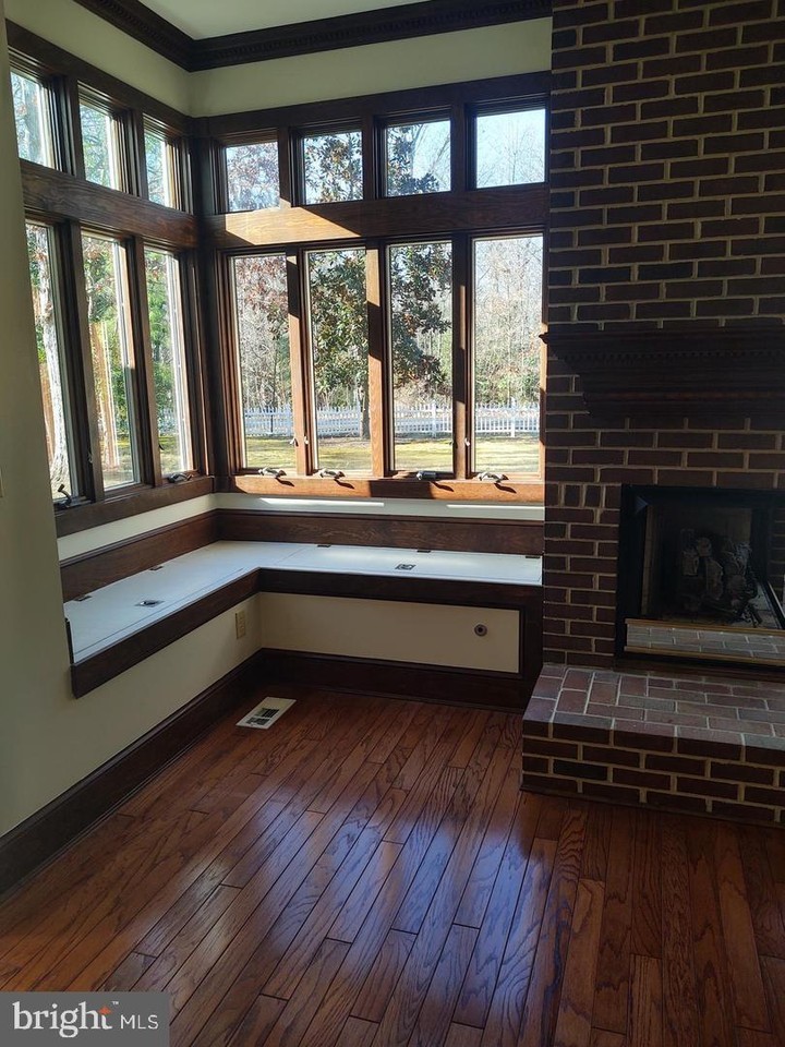 25744 Whiskey Creek Rd - Photo 2 of 14