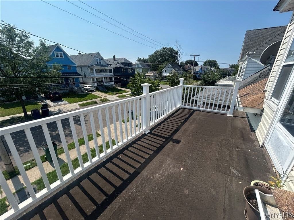142 Roesch Ave - Photo 5 of 13