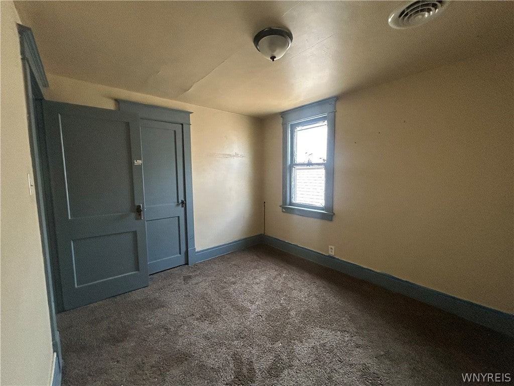142 Roesch Ave - Photo 6 of 13