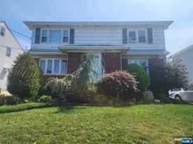 664 10th St - Photo 1 of 1