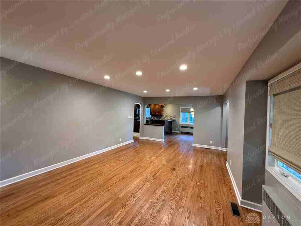 333 Thruston Blvd E - Photo 7 of 50