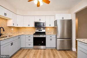 featured image of 72 Hillcroft Way