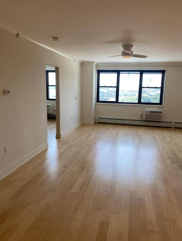 45 Eastern Promenade #2F - Photo 6 of 22