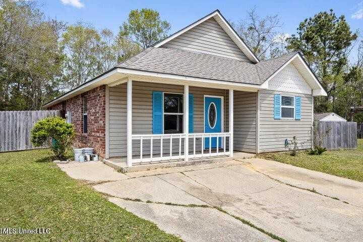10249 Cottage Ct - Photo 2 of 18