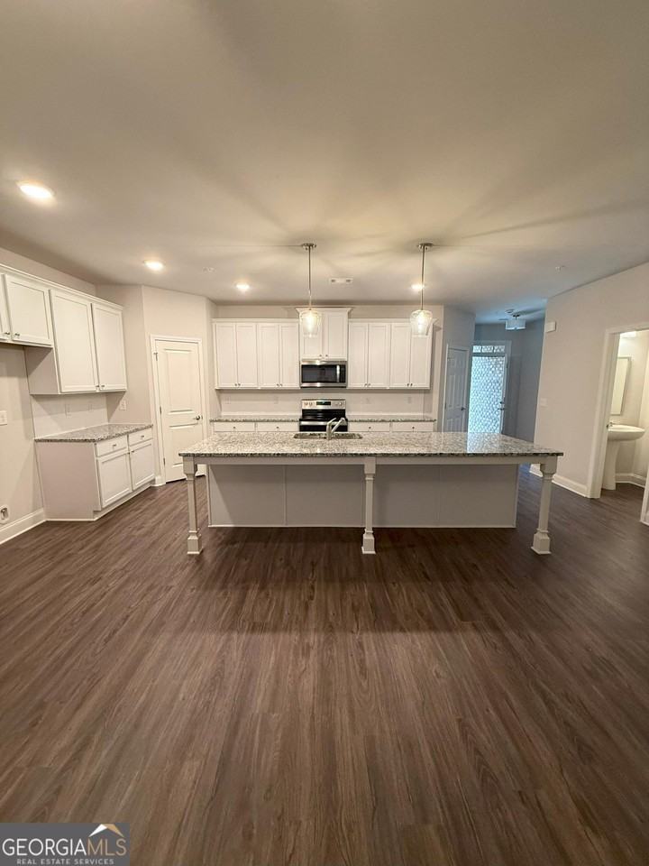 2576 Mills Commons Dr - Photo 6 of 25