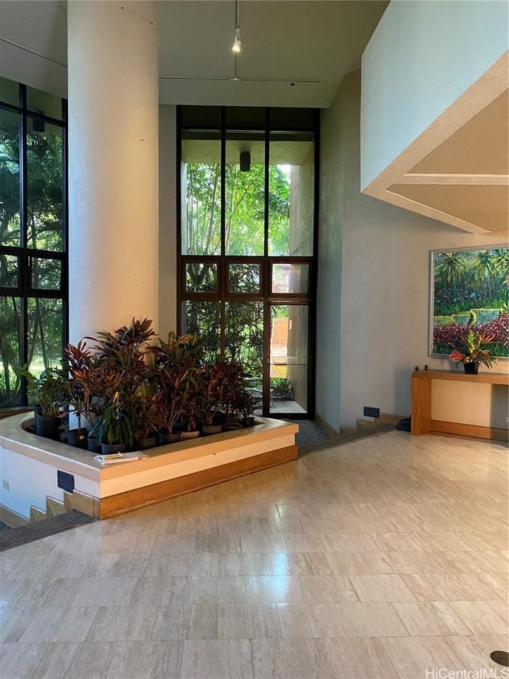 5333 Likini St - Photo 5 of 11