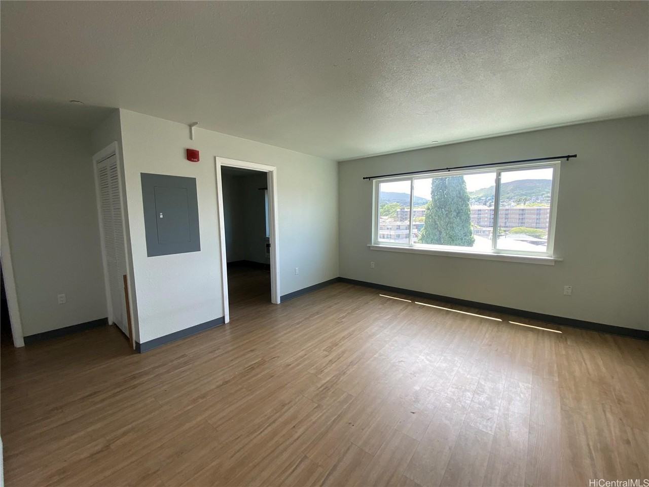 311 Puuhue Pl #406 - Photo 3 of 5