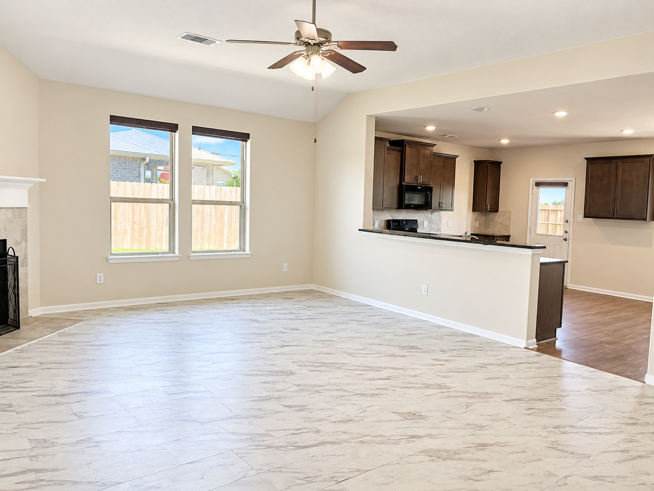 96 Jessica Dr - Photo 3 of 33